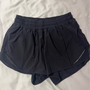 Lululemon Hotty Hot Shorts size 8